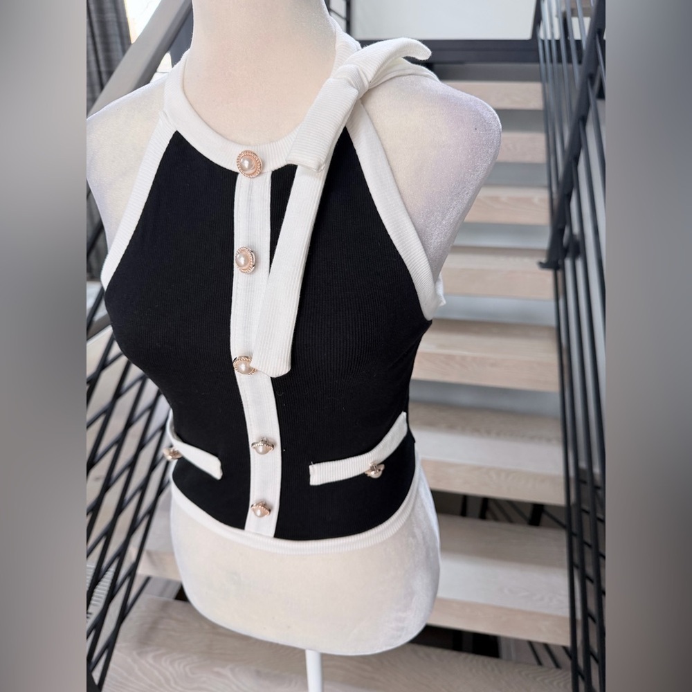 New Y2K Stylish Black and White Halter Top with Pearl Buttons And a Bow size S - Picture 5 of 6